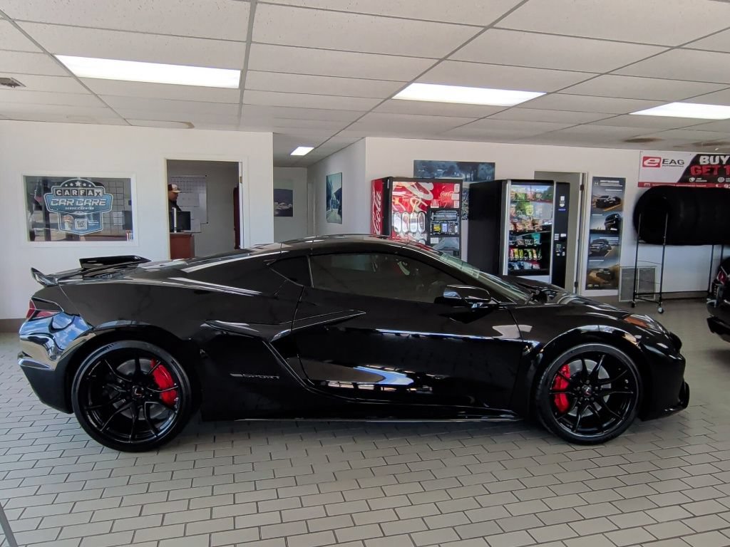 New 2027 Chevrolet Corvette Grand Sport RWD image 9