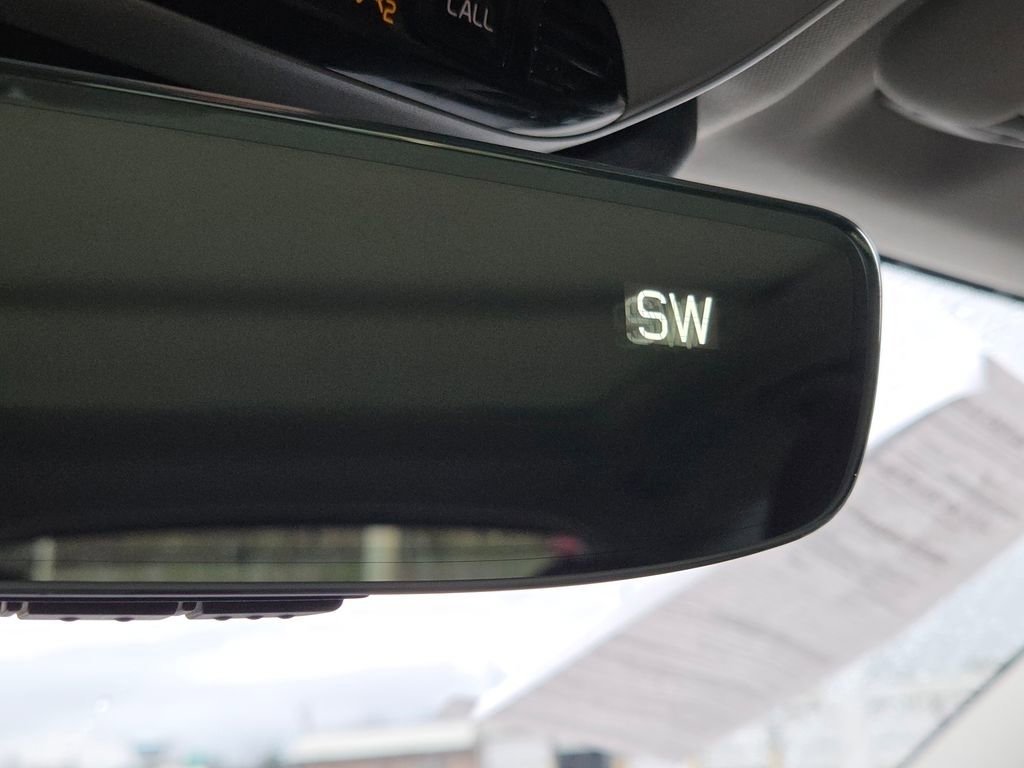 Used 2019 Volvo XC60 T5 Inscription w/ Protection Package Premier image 14