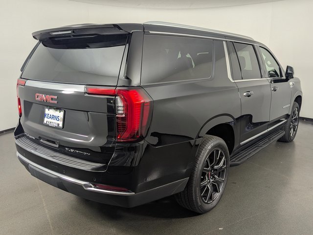 Used 2025 GMC Yukon XL Elevation image 7