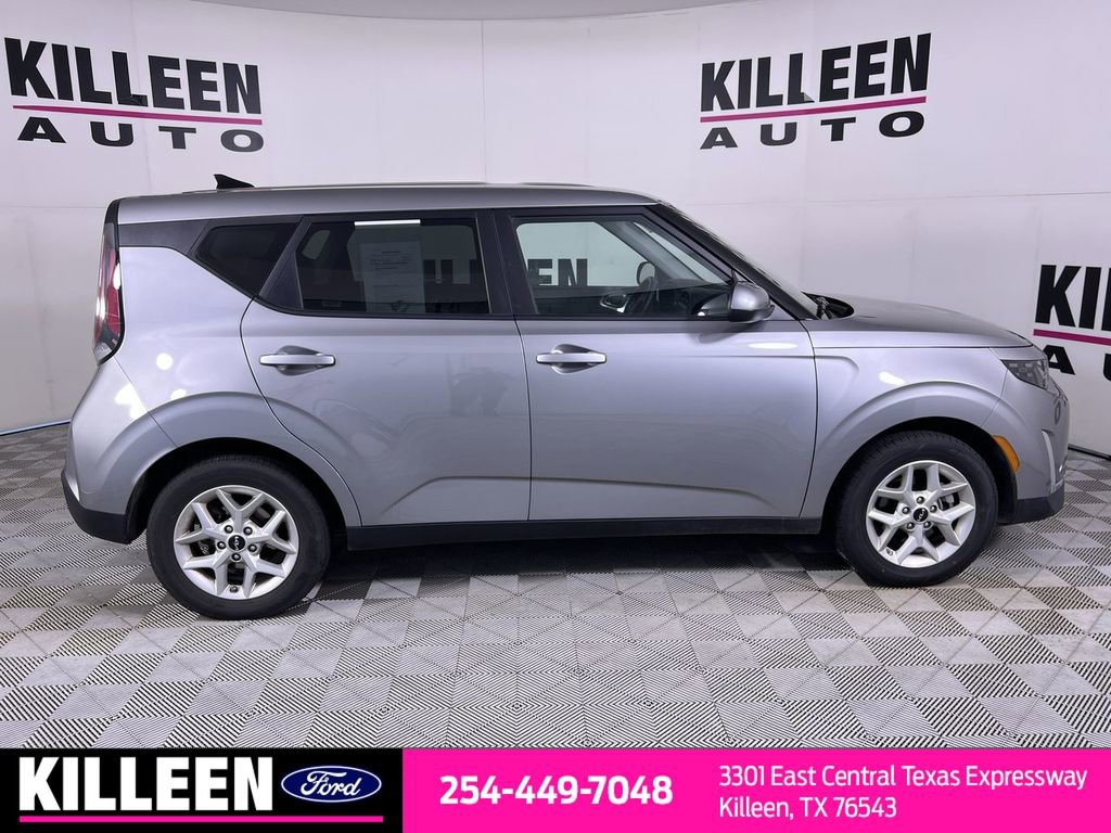 Used 2024 Kia Soul LX w/ Option Group 015 image 9