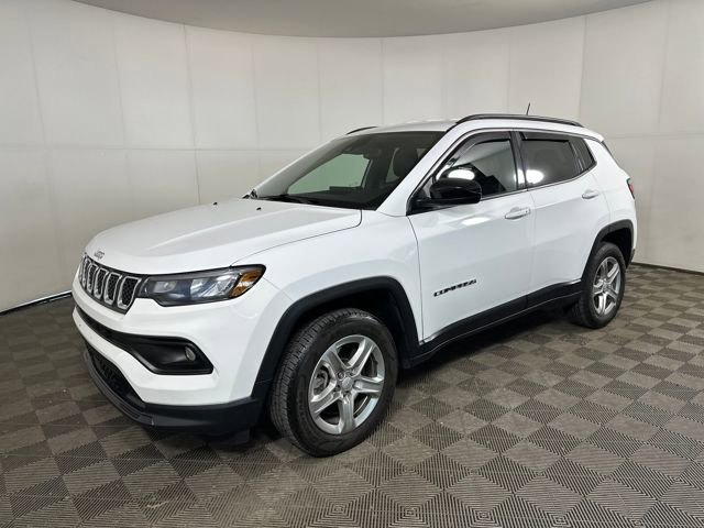 Used 2023 Jeep Compass Latitude image 7