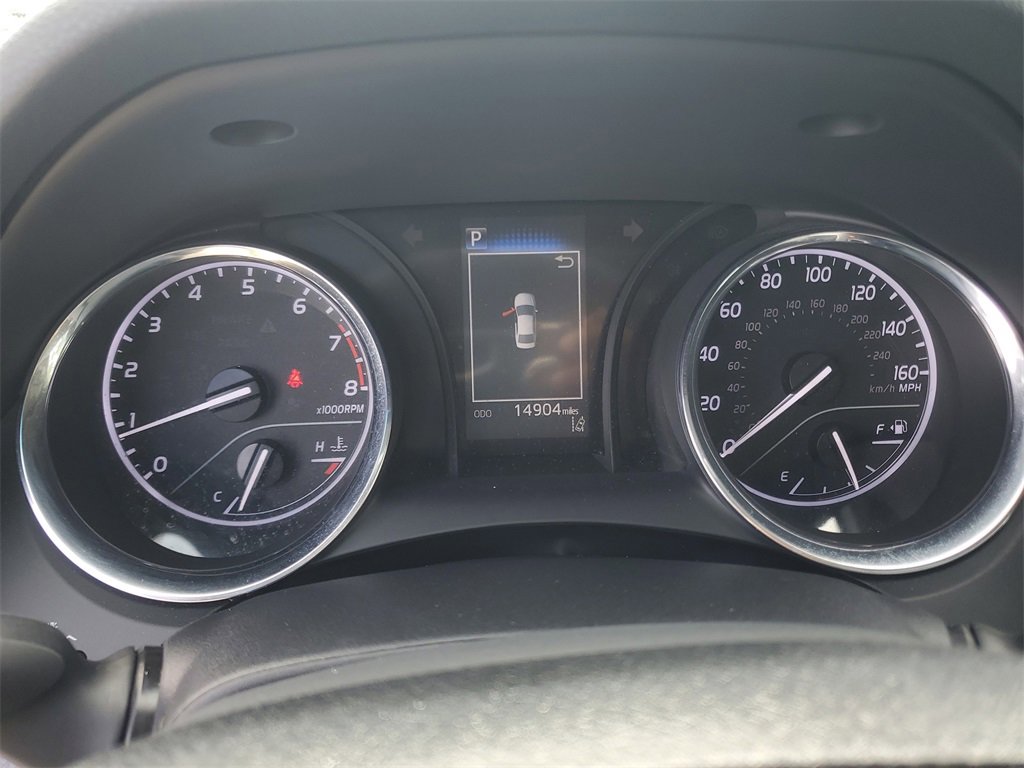 Used 2018 Toyota Camry LE image 25