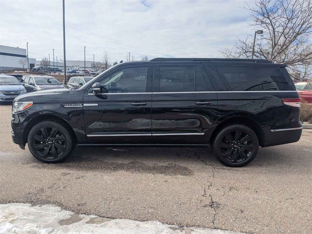 Used 2022 Lincoln Navigator L Reserve image 7
