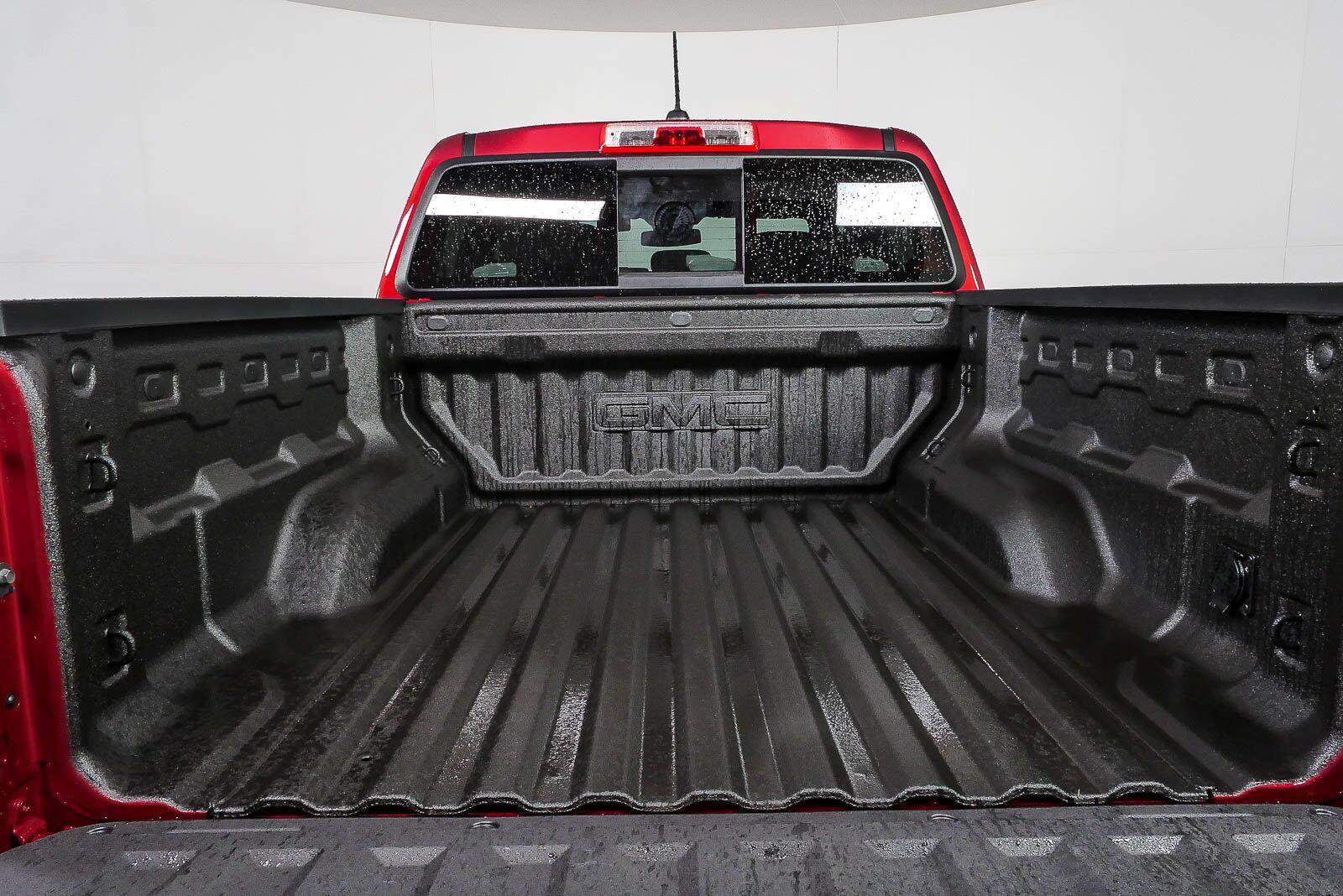 New 2026 GMC Canyon Elevation w/ Convenience Package RWD image 28