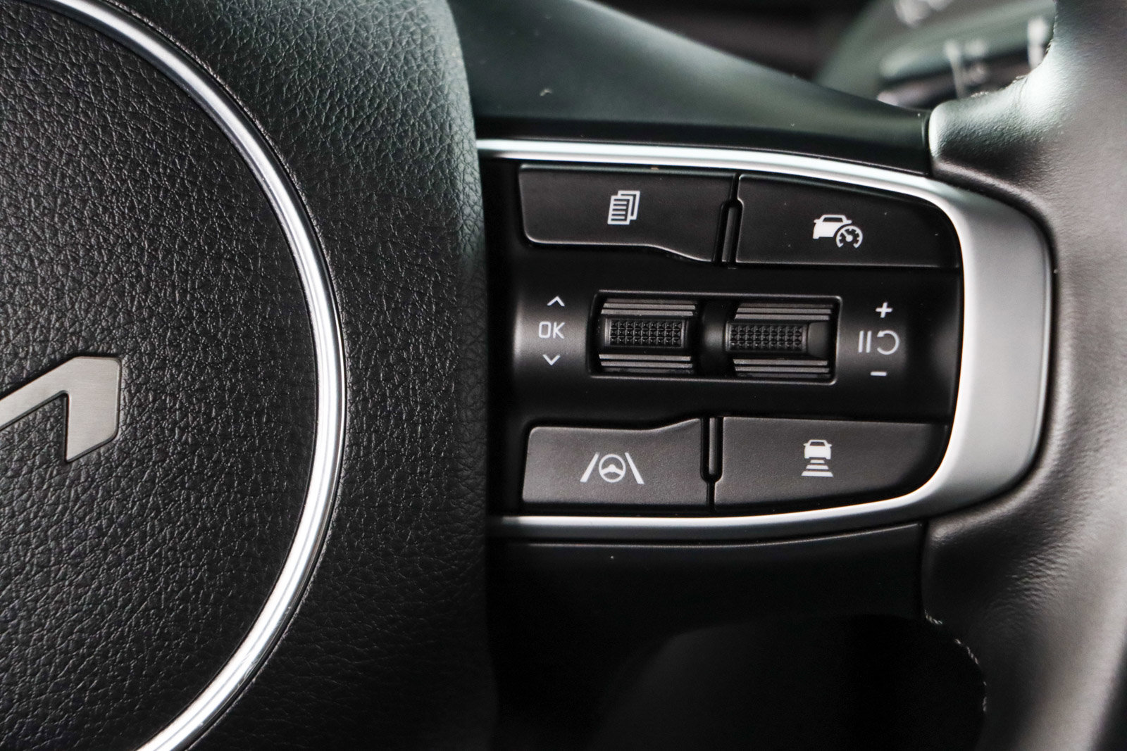 Used 2025 Kia K5 GT-Line image 14