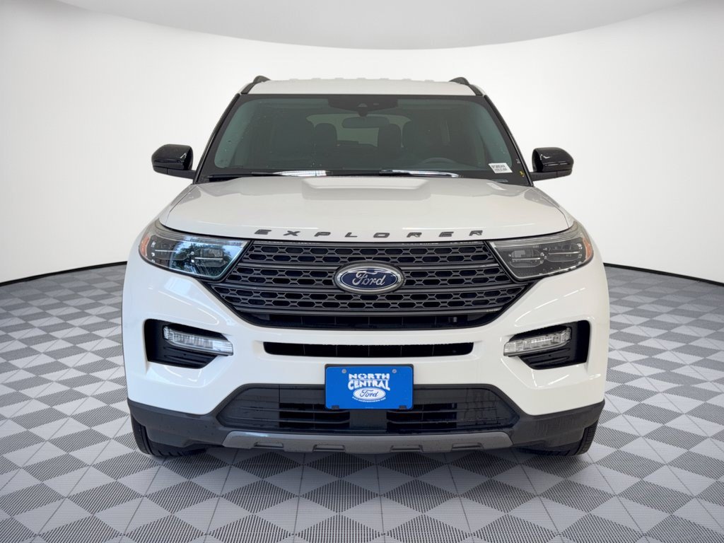Used 2023 Ford Explorer XLT w/ Equipment Group 202A RWD image 6