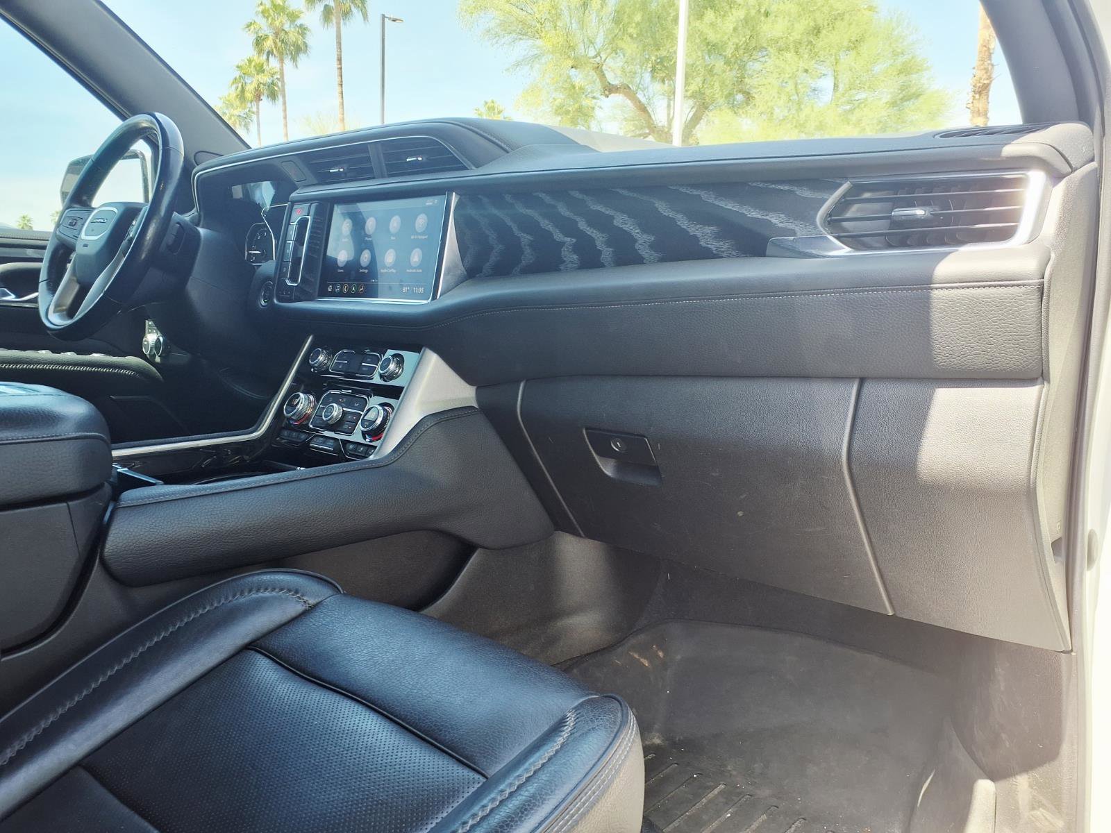 Used 2021 GMC Yukon XL Denali image 12