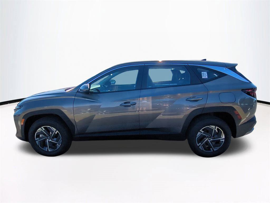 New 2026 Hyundai Tucson Blue SE image 8