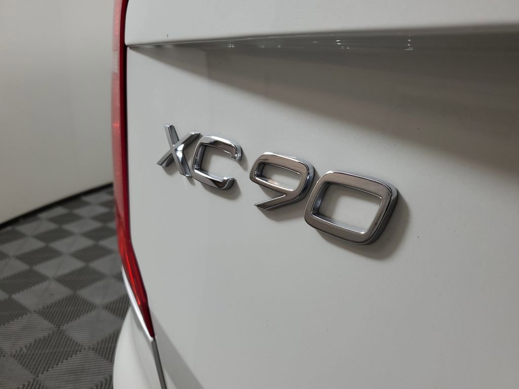 Used 2024 Volvo XC90 T8 Plus image 10