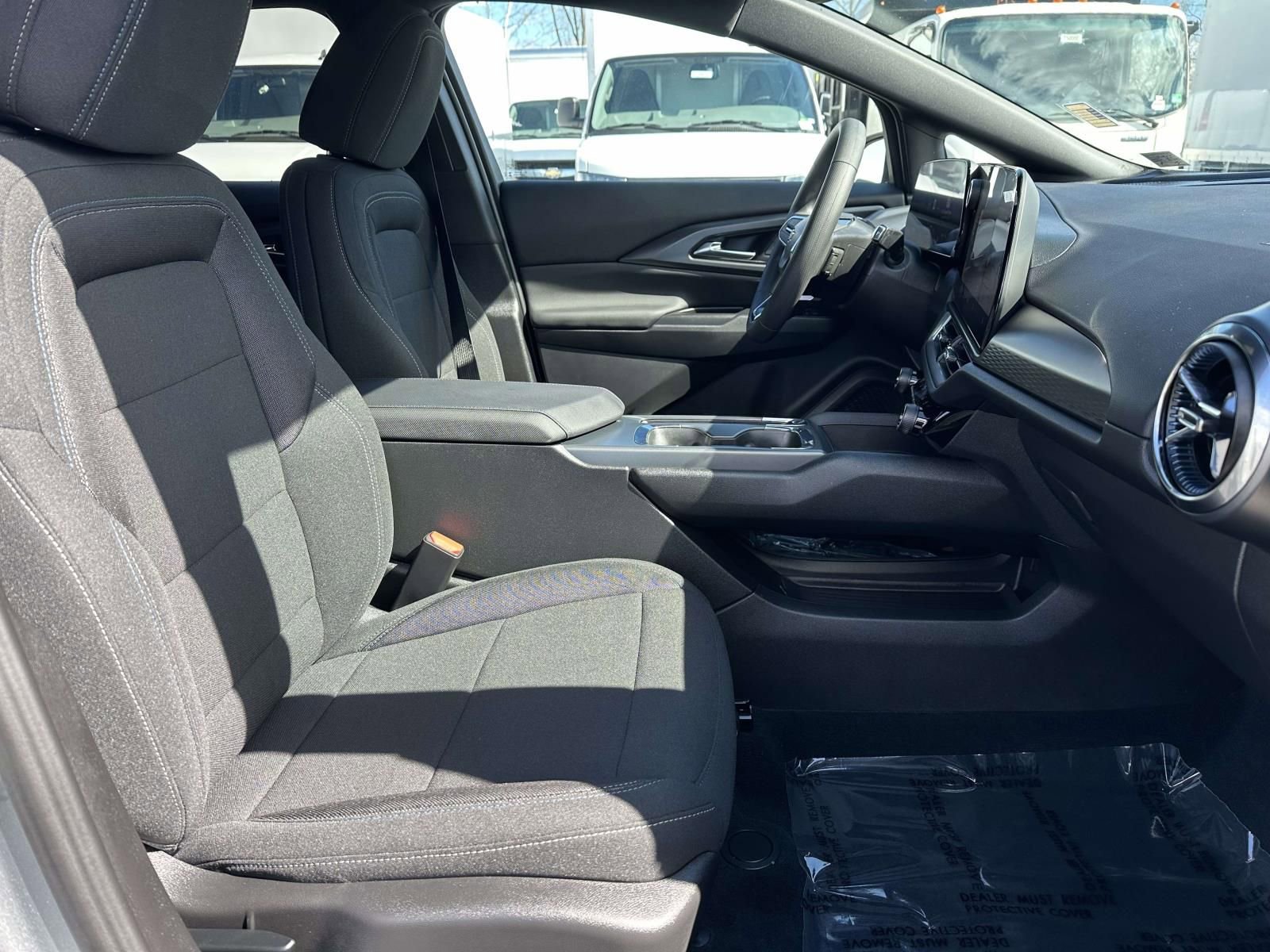 Certified 2026 Chevrolet Equinox EV LT image 26