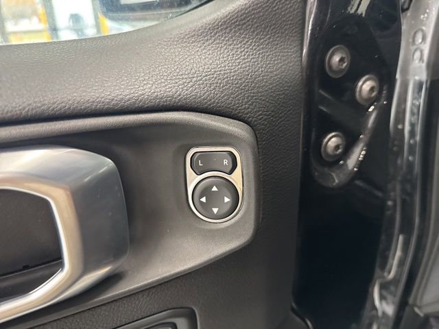 Used 2022 Jeep Wrangler Unlimited Rubicon image 18