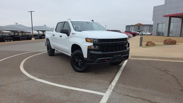 Used 2021 Chevrolet Silverado 1500 Custom Trail Boss w/ LPO, Dark Essentials Package image 9