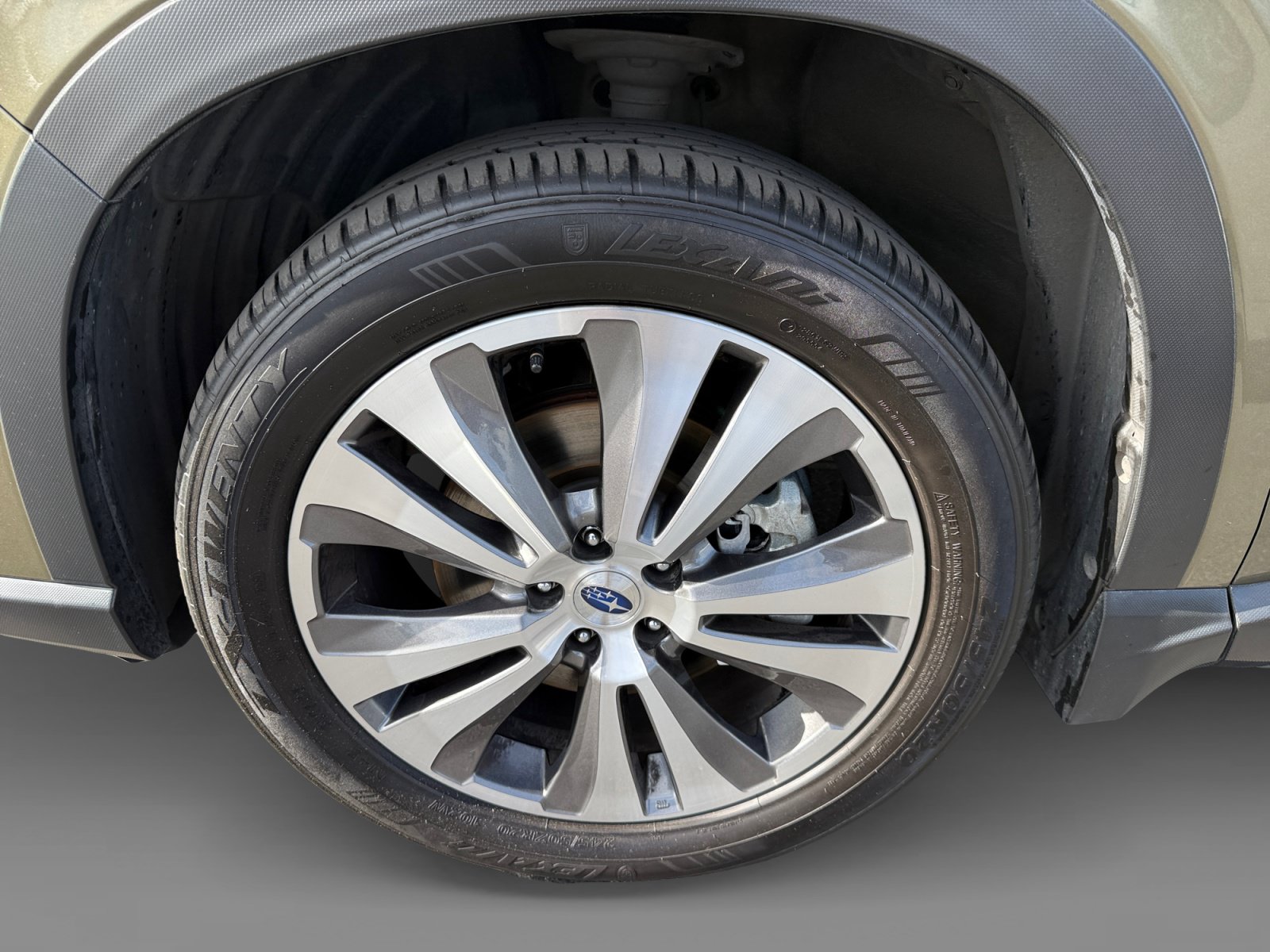Used 2022 Subaru Ascent Limited w/ Technology Package AWD/4WD image 9