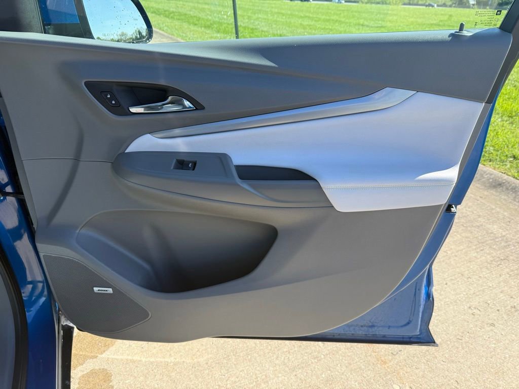Used 2023 Chevrolet Bolt EUV Premier w/ Sun & Sound Package image 20