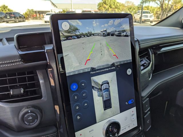 Used 2025 Ford F150 Lightning Platinum image 28