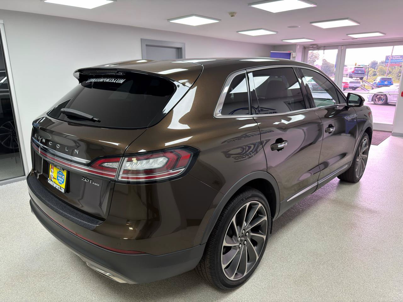Used 2019 Lincoln Nautilus Reserve AWD/4WD image 3