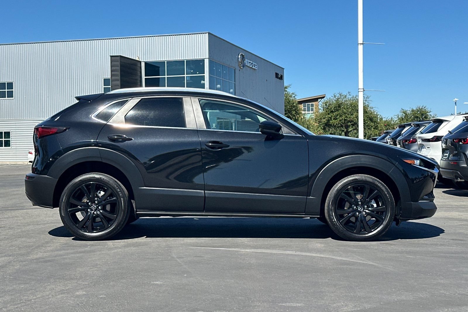 Certified 2024 MAZDA CX-30 AWD 2.5 S w/ Select Sport Pkg image 3