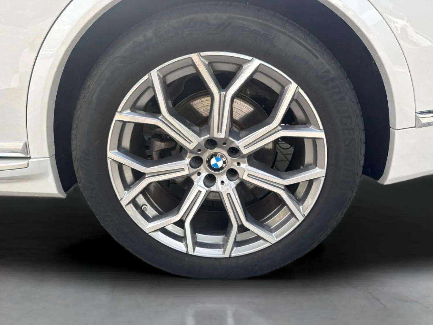 Used 2023 BMW X7 xDrive40i w/ Premium Package AWD/4WD image 44