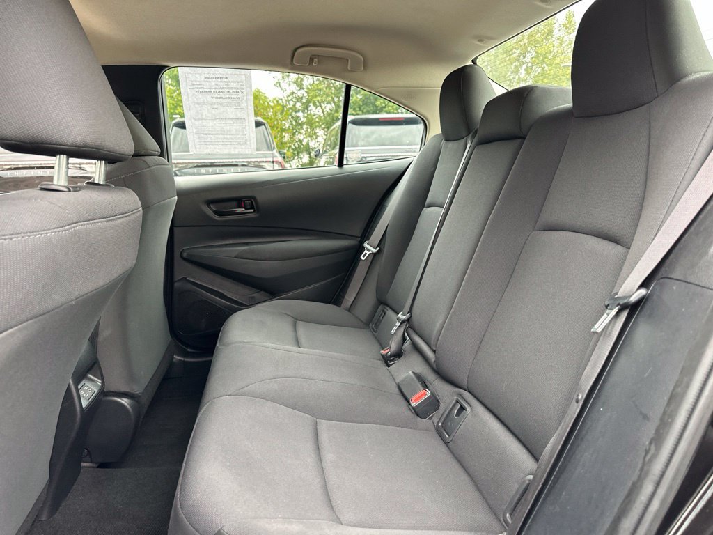 Used 2024 Toyota Corolla LE FWD image 29