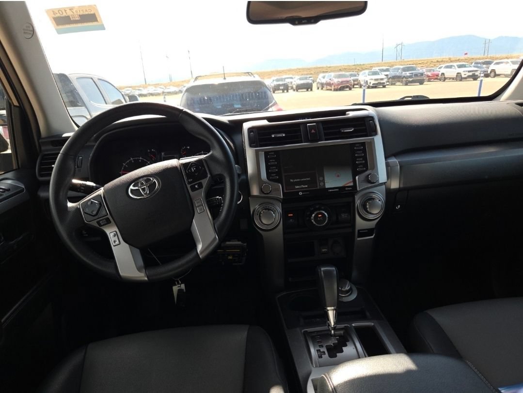 Used 2020 Toyota 4Runner SR5 Premium w/ Moonroof Package AWD/4WD image 7