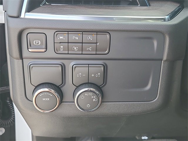 New 2026 Chevrolet Suburban LS w/ LPO, Dark Essentials Package image 25