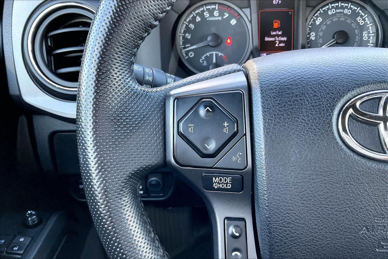 Used 2022 Toyota Tacoma TRD Sport w/ Technology Package RWD image 23