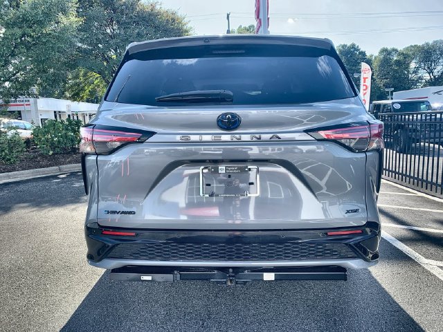 Certified 2025 Toyota Sienna XSE w/ XSE Premium Package AWD/4WD image 7