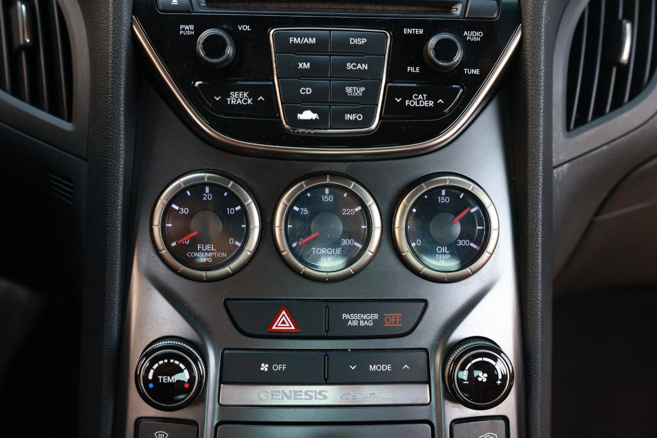 Used 2013 Hyundai Genesis 3.8 image 32