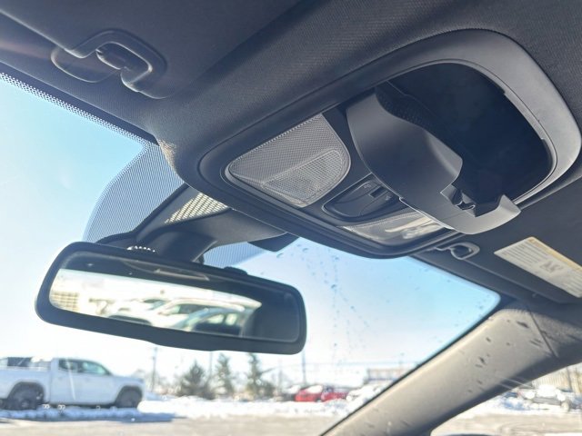 Used 2015 Chrysler 200 S w/ Comfort Group image 21