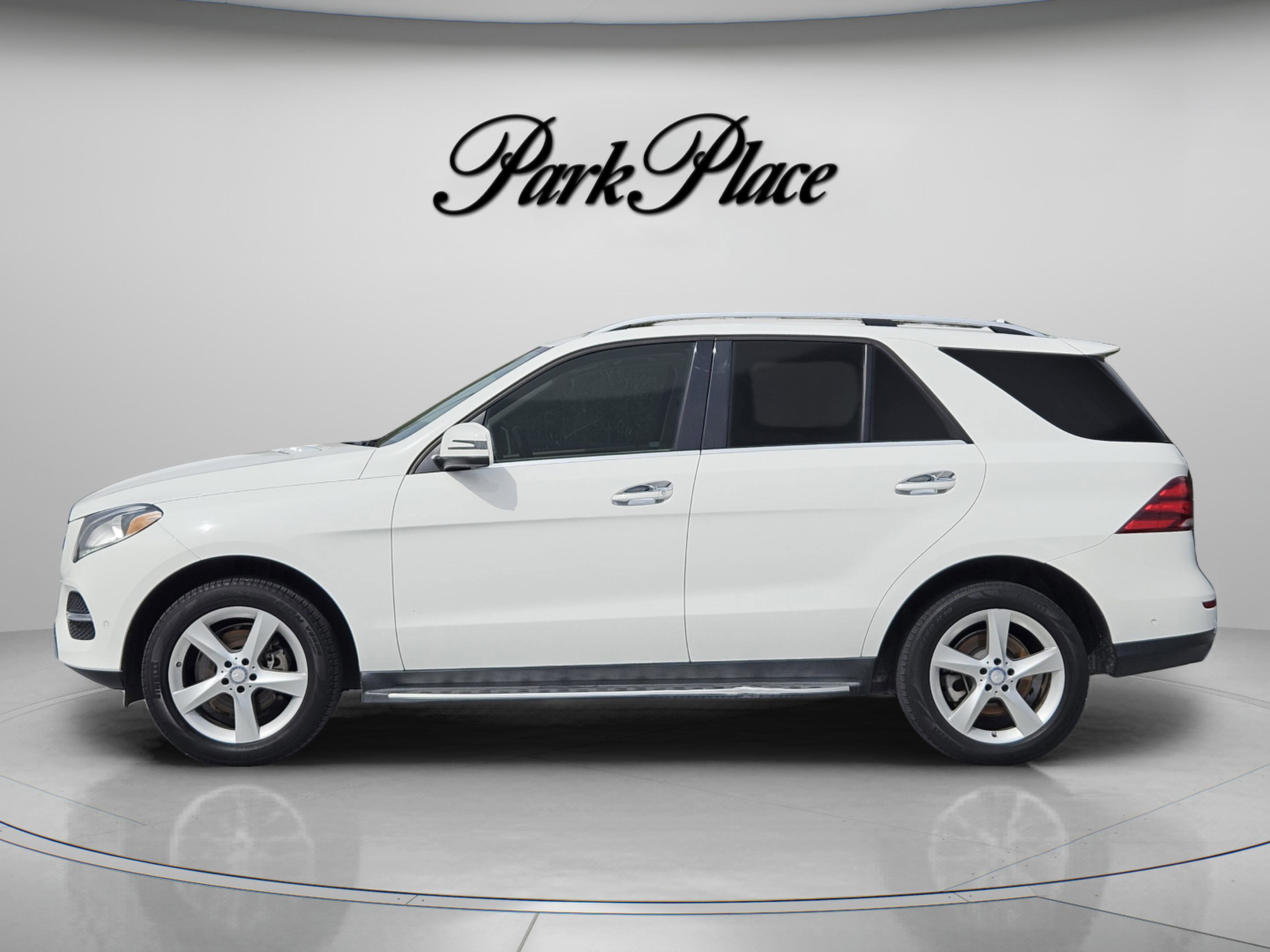Used 2017 Mercedes-Benz GLE 350 image 2