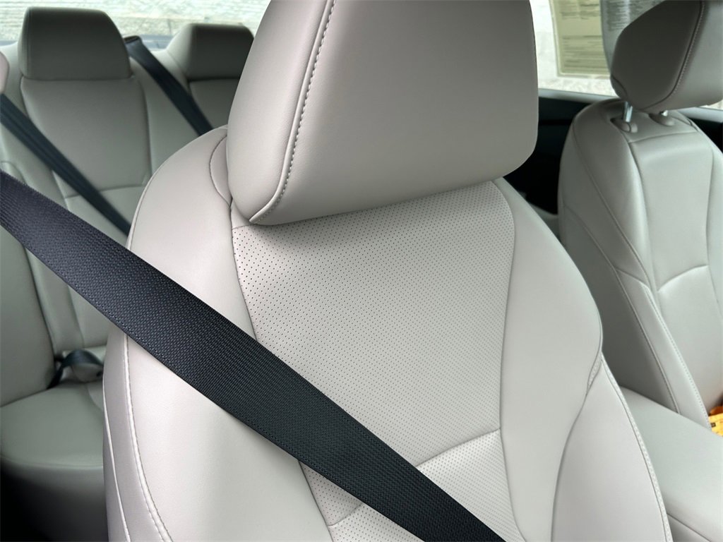 Used 2023 Honda Accord EX-L image 19