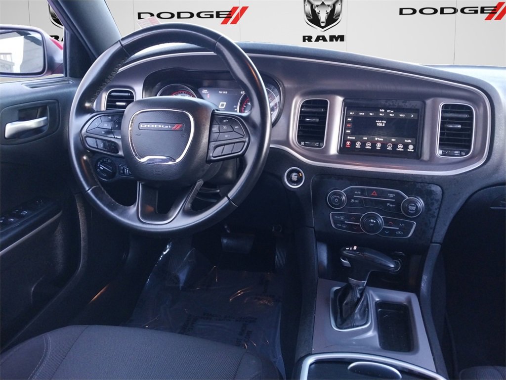 Used 2022 Dodge Charger SXT image 10