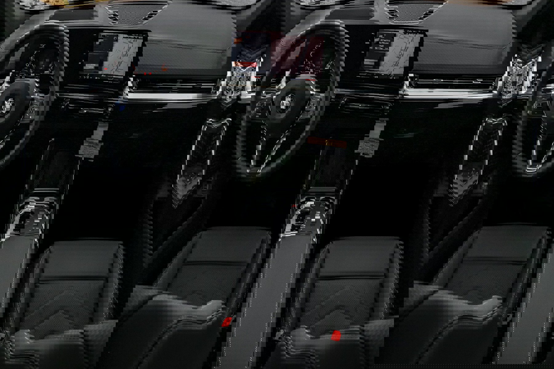 Used 2025 BMW X2 xDrive28i w/ Premium Package image 13