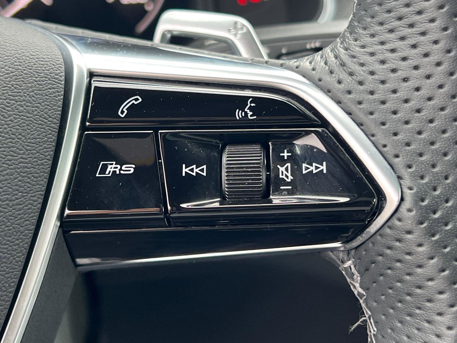 Used 2023 Audi RS 7 Sportback w/ Carbon Optic Package image 26