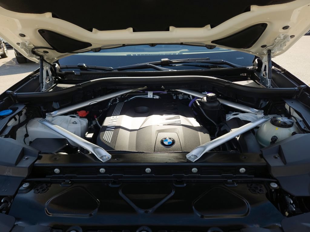 Used 2026 BMW X5 sDrive40i w/ Premium Package RWD image 23