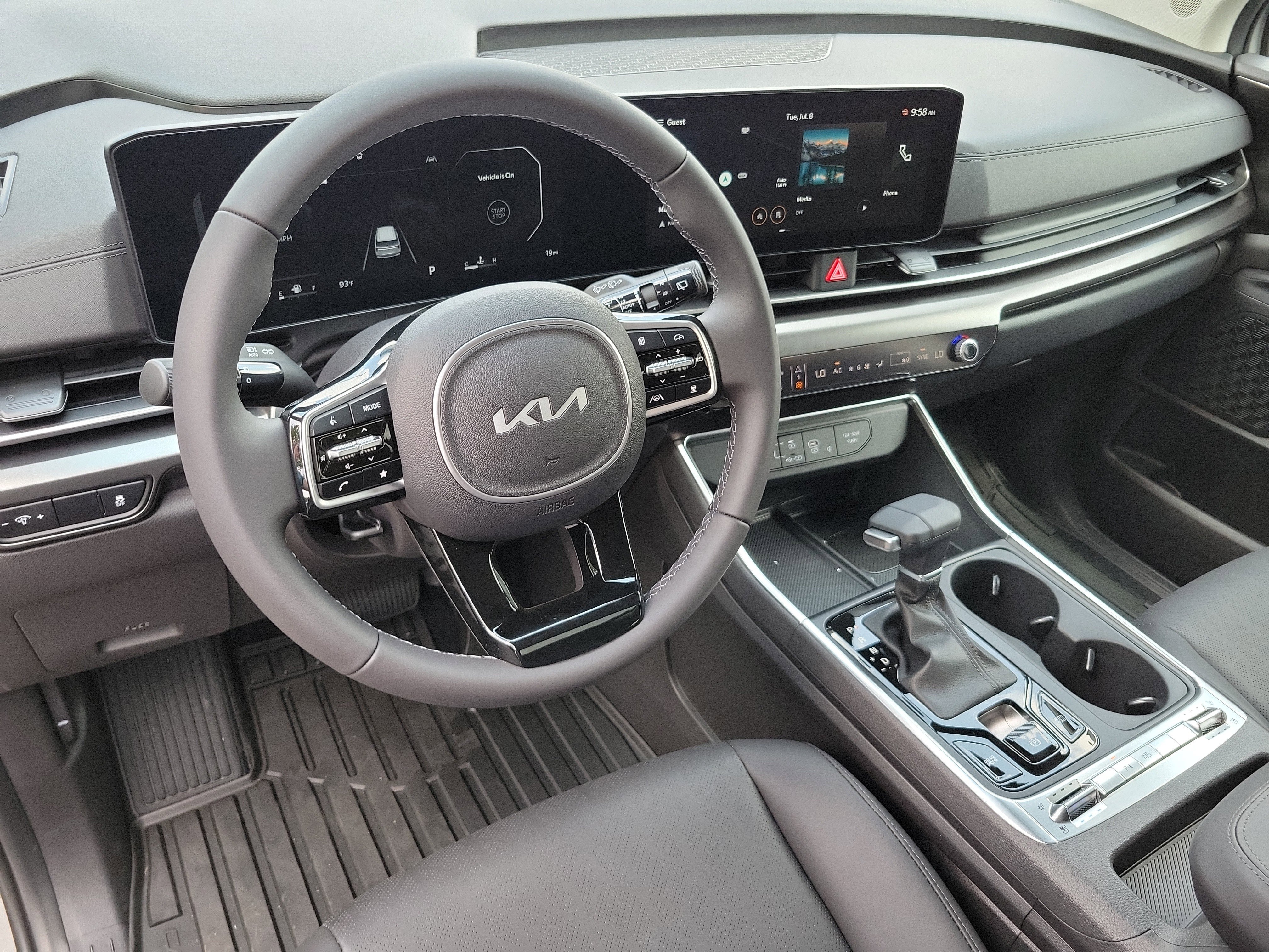 New 2026 Kia Carnival SX image 2
