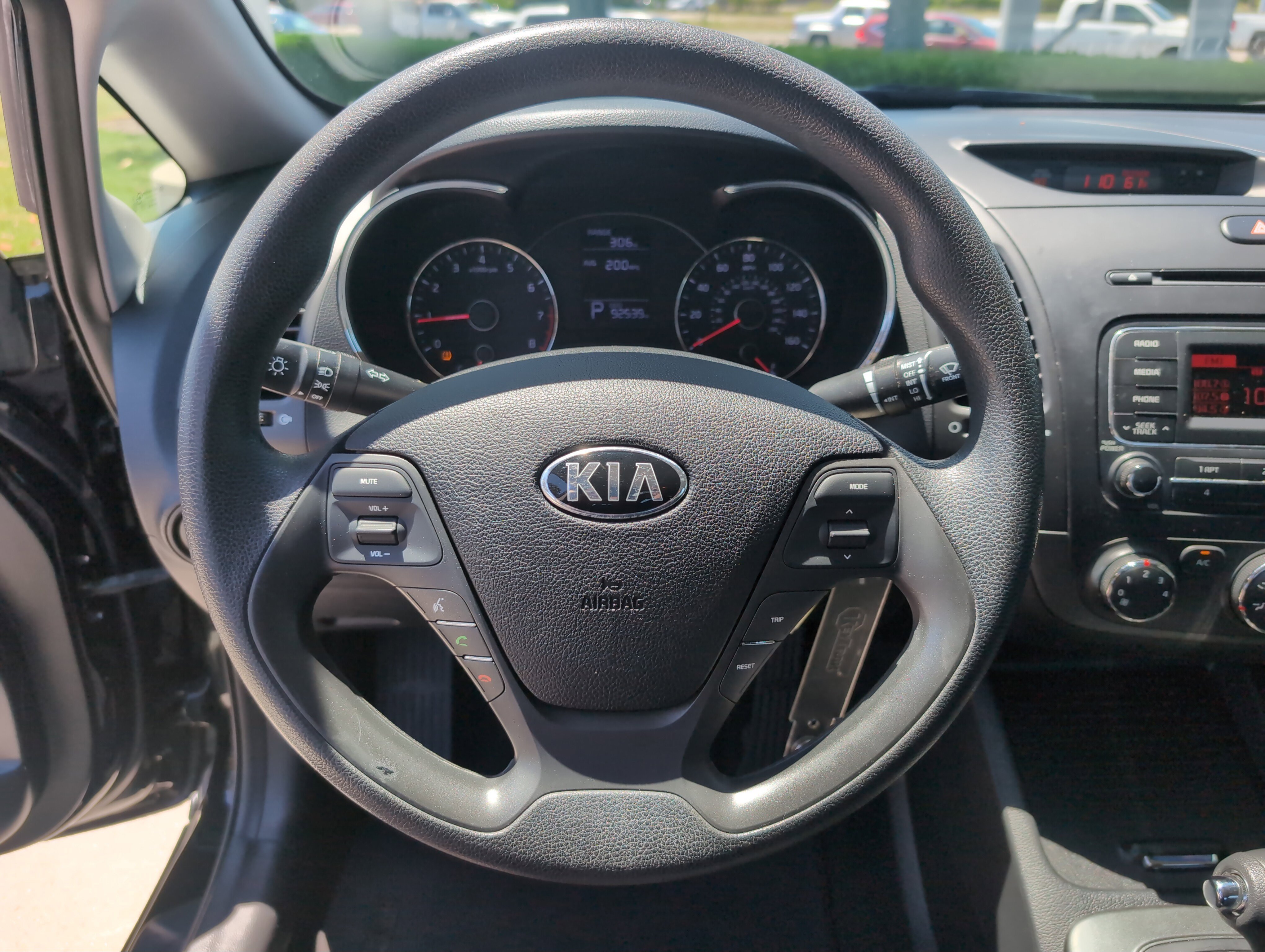 Used 2016 Kia Forte LX FWD image 18