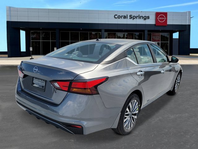 New 2025 Nissan Altima 2.5 SV image 5