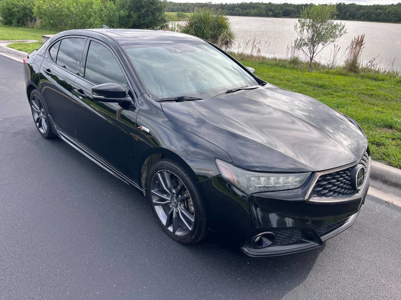 Used 2018 Acura TLX V6 w/ Technology & A-SPEC Pkg FWD image 15