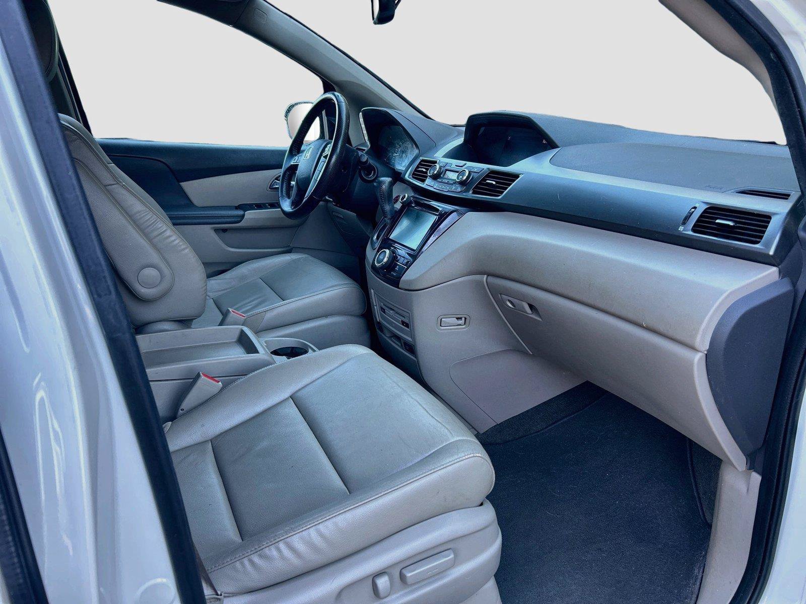 Used 2015 Honda Odyssey Touring image 16