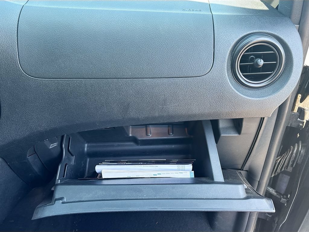 Used 2018 Mercedes-Benz Metris Passenger image 20