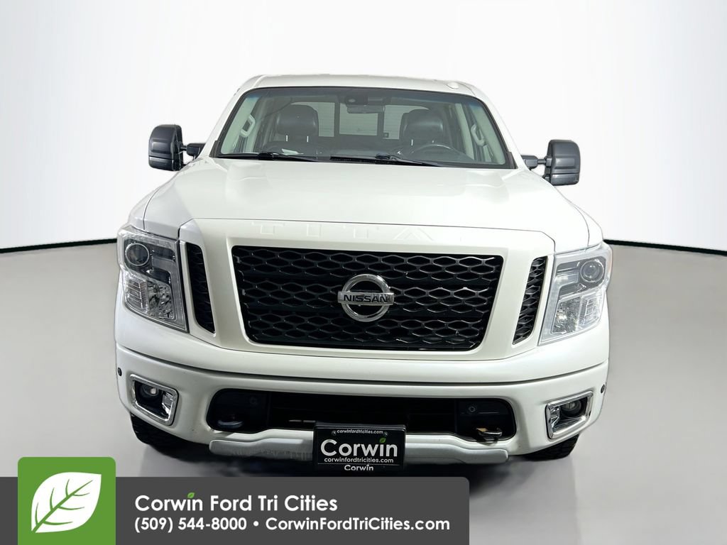 Used 2018 Nissan Titan PRO-4X AWD/4WD image 4
