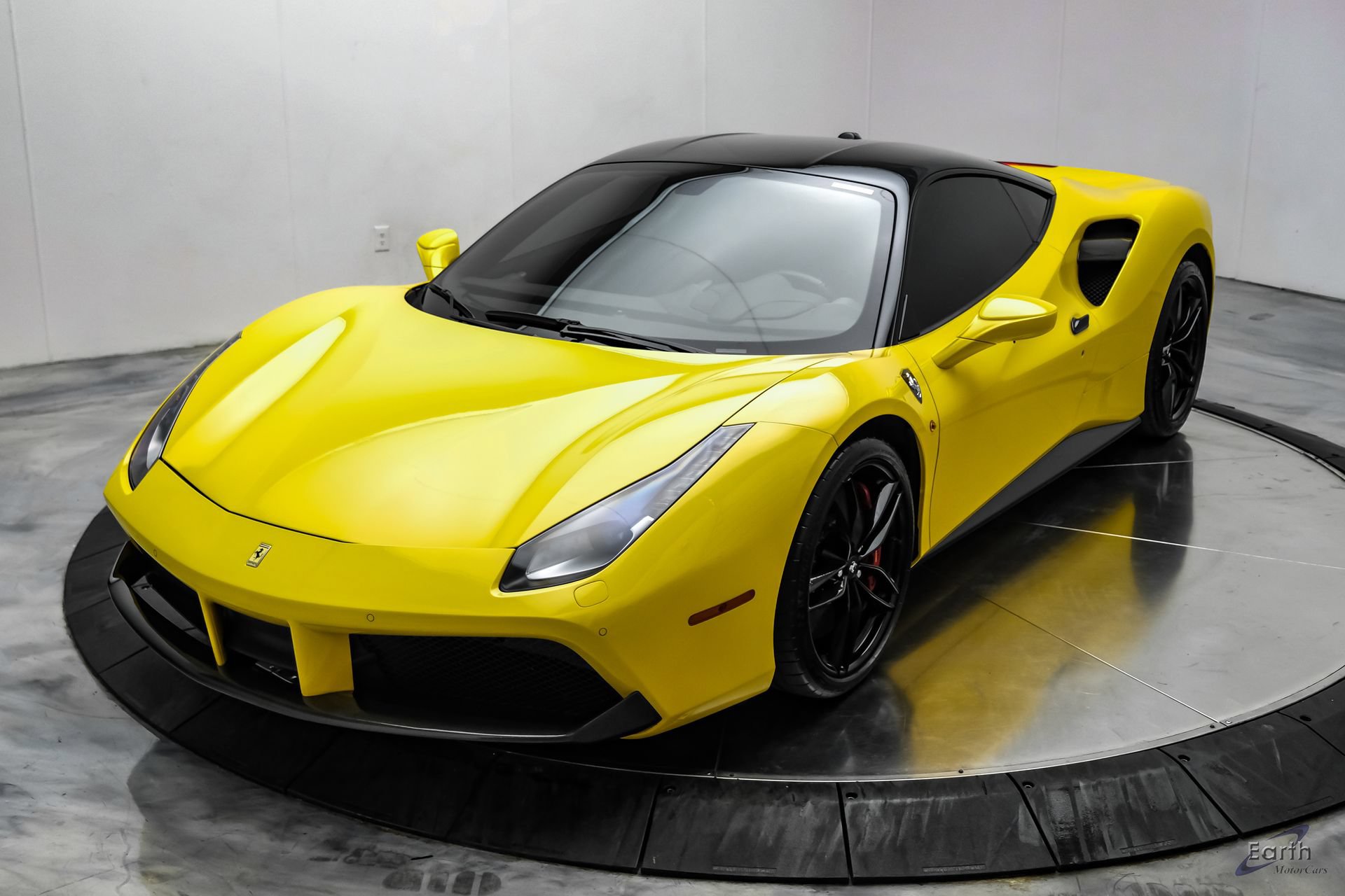 Used 2019 Ferrari 488 GTB RWD image 7