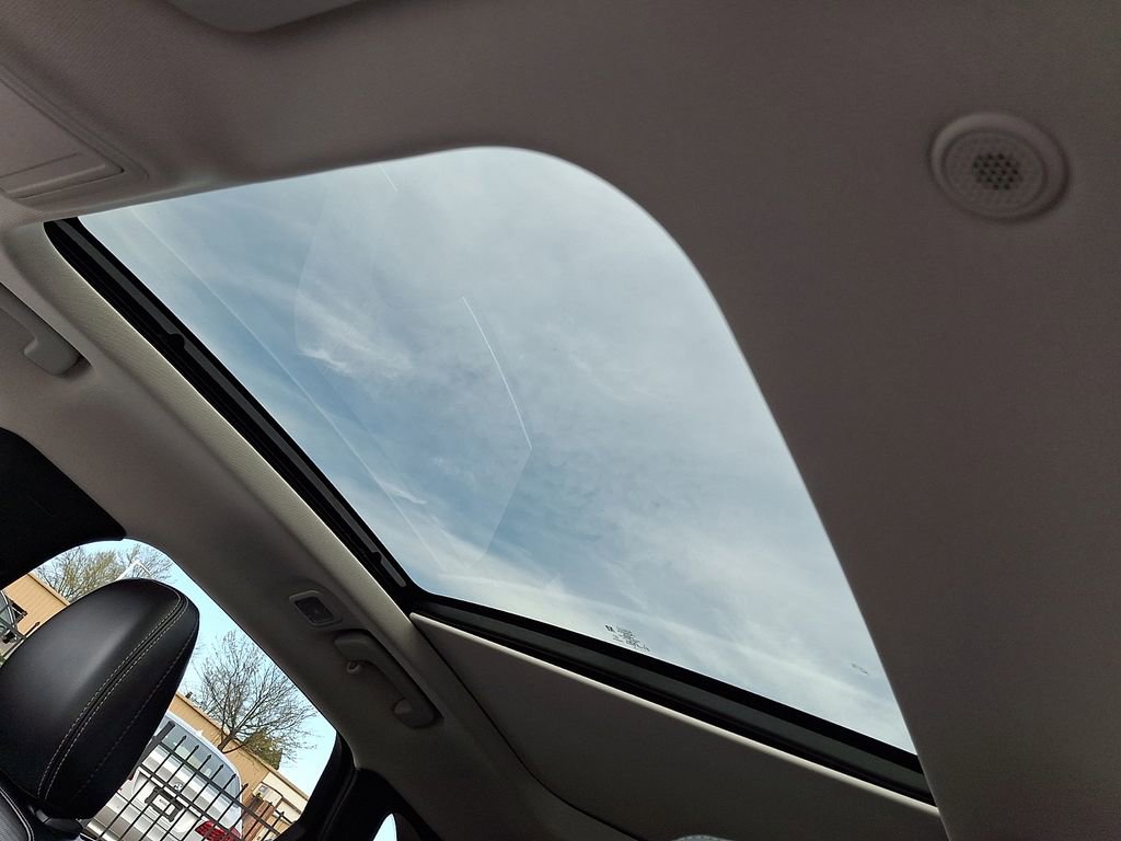 Used 2024 Ford Escape Platinum image 11