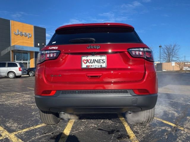 New 2026 Jeep Compass Altitude image 9