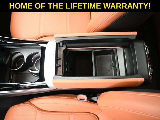 Used 2023 Mercedes-Benz GLC 300 4MATIC image 36