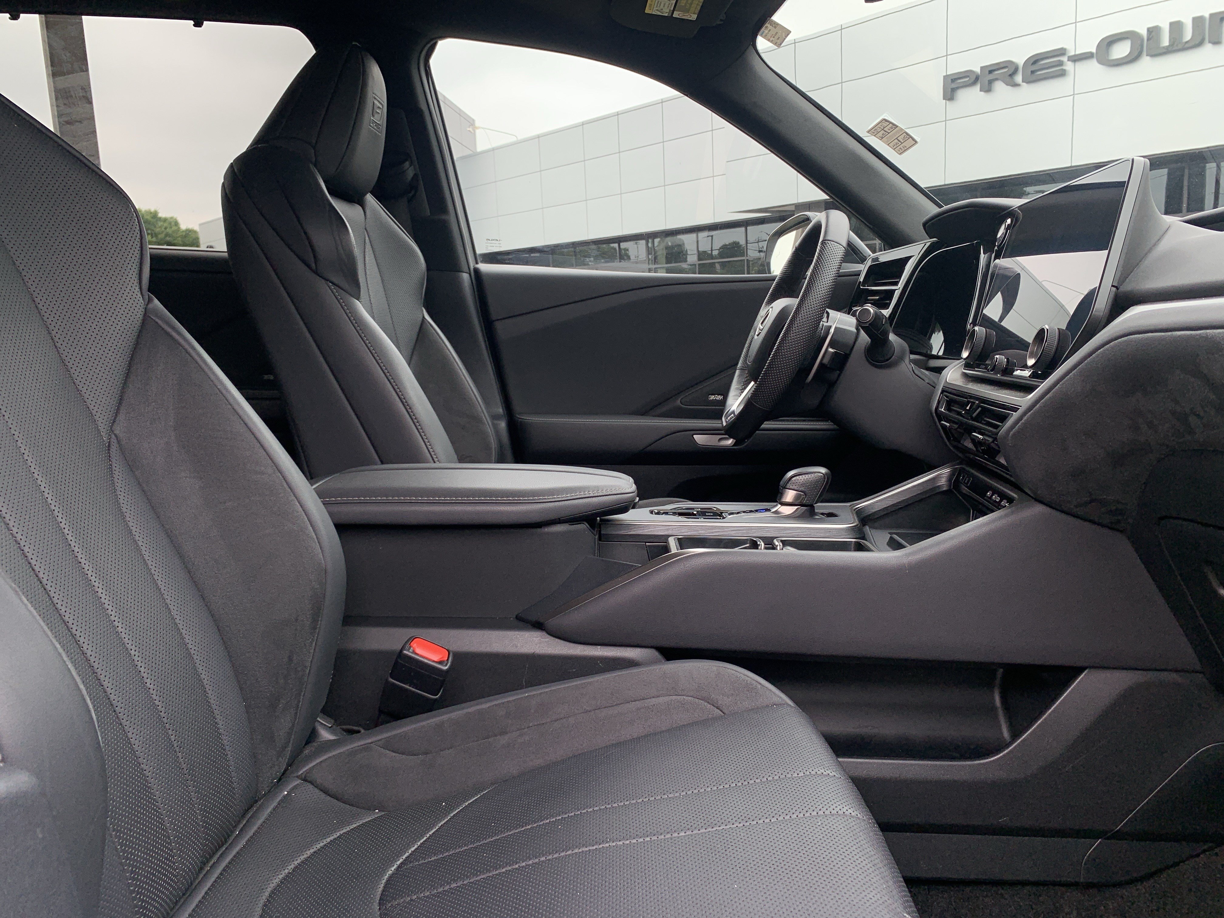Certified 2024 Lexus TX 500h AWD w/ Technology Package image 35