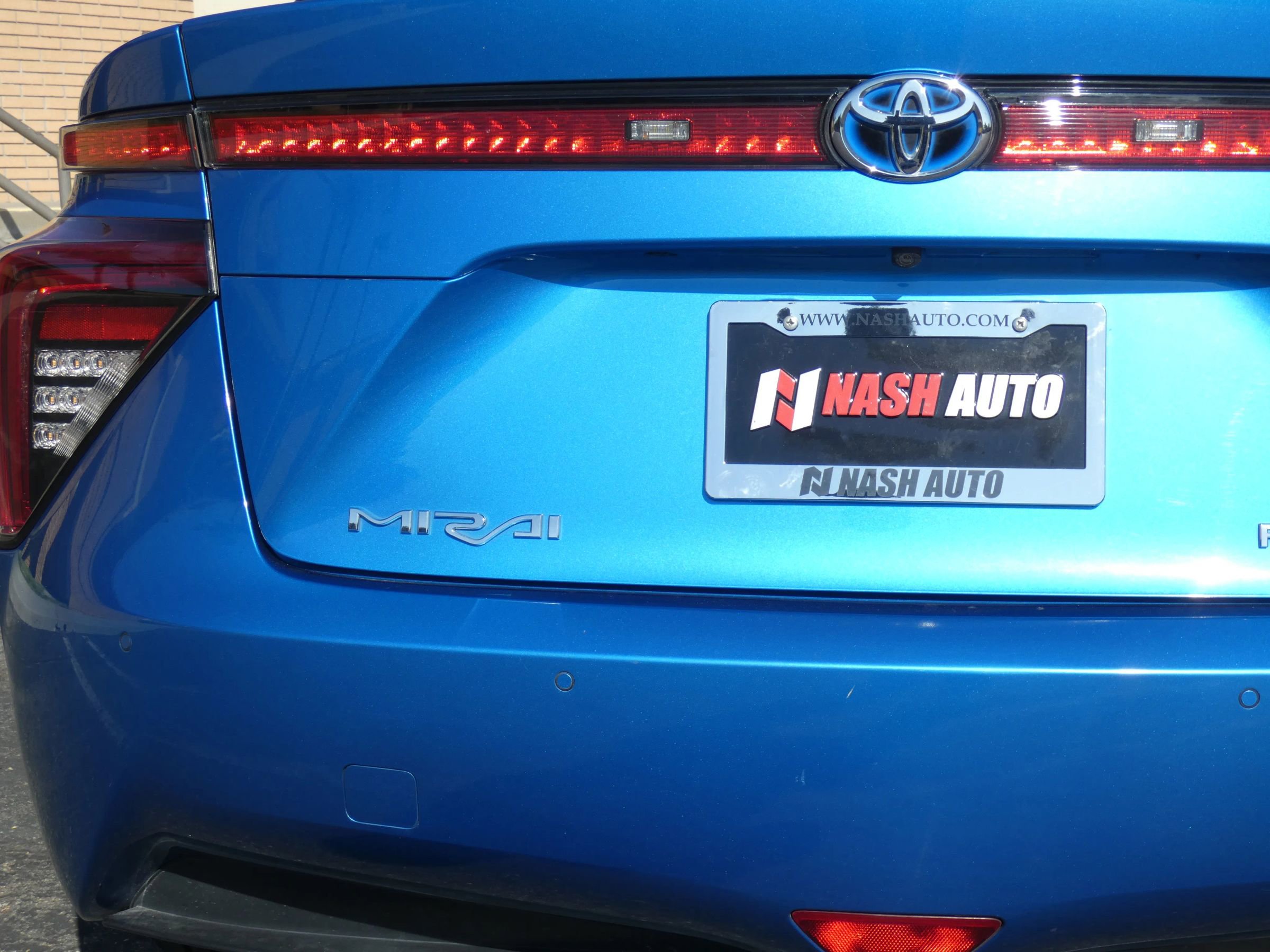 Used 2018 Toyota Mirai image 11