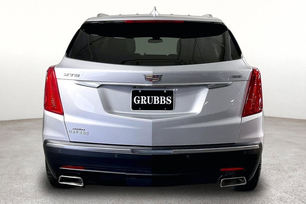 Used 2018 Cadillac XT5 Premium Luxury w/ Driver Assist Package AWD/4WD image 6