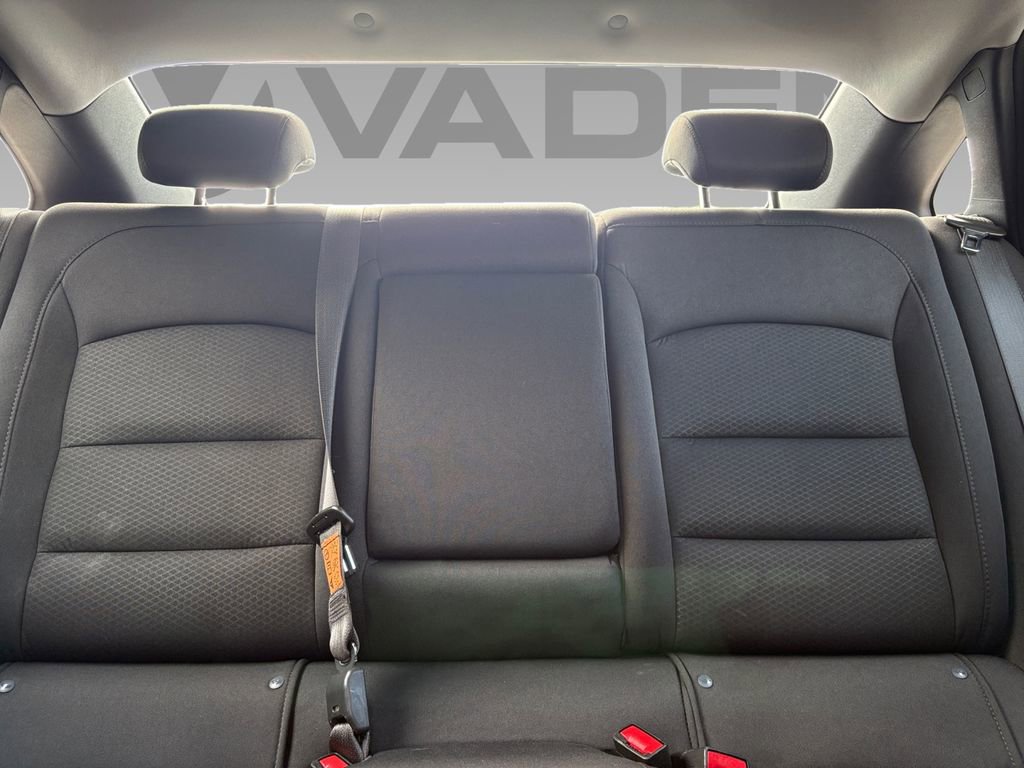 Used 2025 Chevrolet Malibu LT image 2